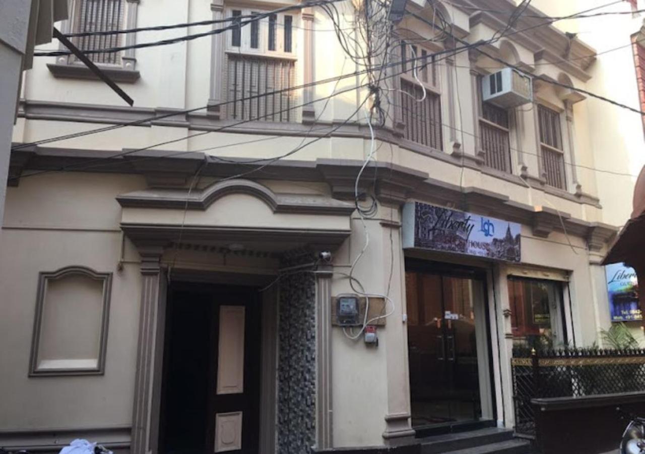 Liberty Guest House Varanasi Bagian luar foto